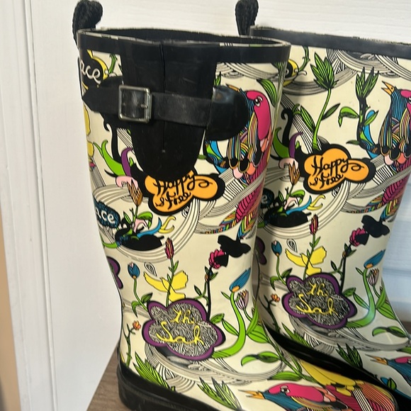 THE SAK WOMEN. WINTER BOOTS ART PRINTS PATTERNS PEACE in size 8 - Picture 5 of 9